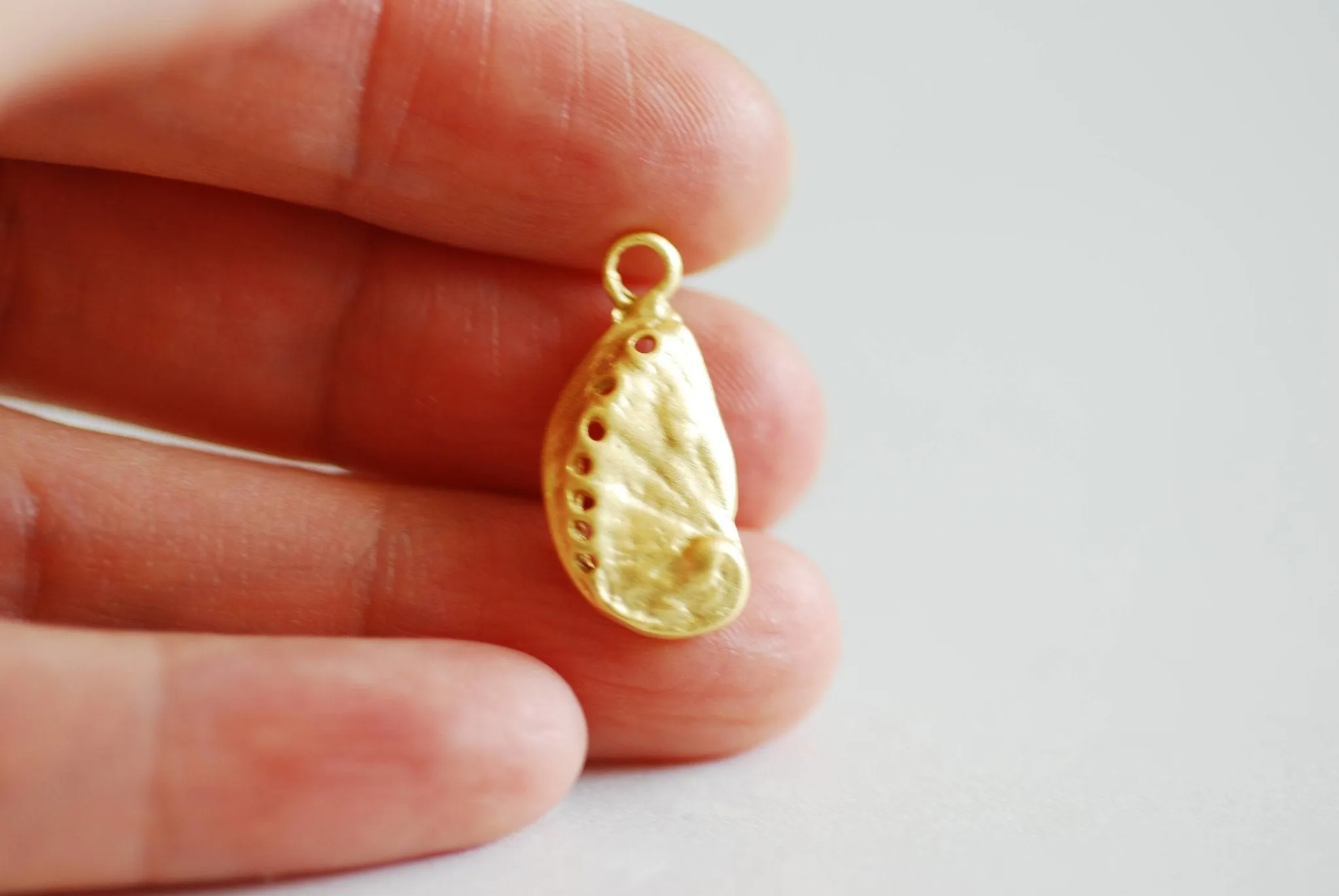 Shiny Gold Wholesale Abalone Shell Charm- Vermeil Gold, cowrie shell, nautical sea shell, oyster shell, seashell charm, beach ocean, shell charm, 372
